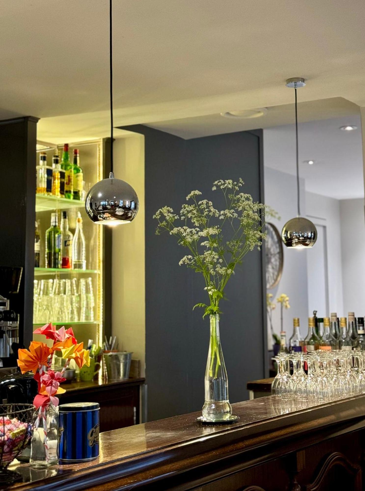 Hotel Paris Vesinet- Logis Hotel Restaurant Le Vesinet Luaran gambar