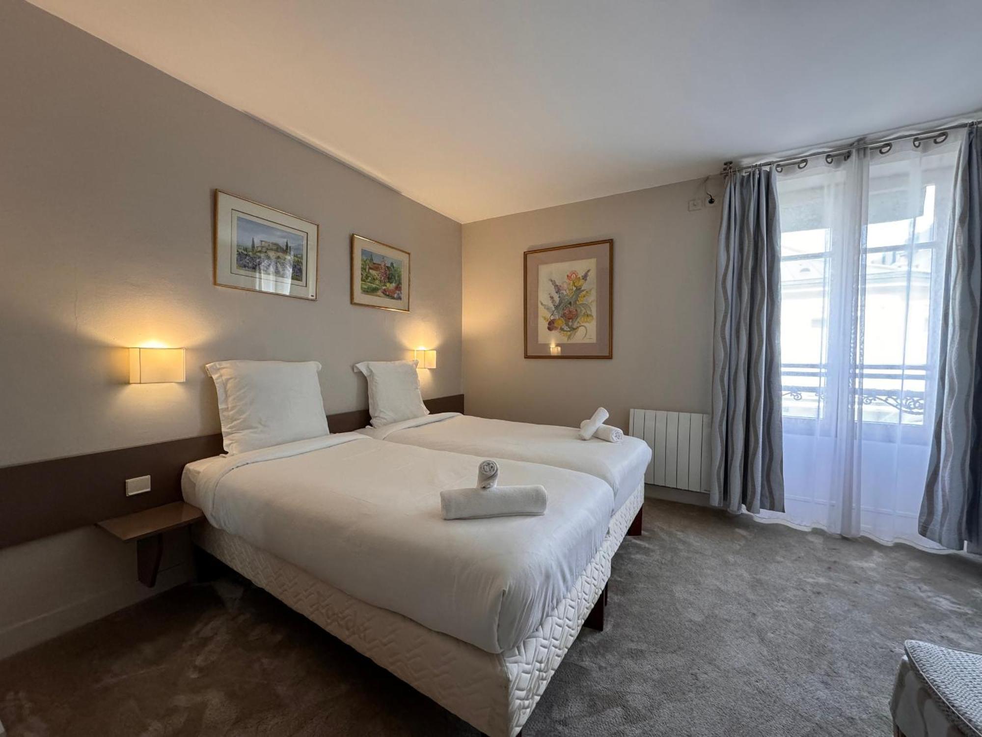 Hotel Paris Vesinet- Logis Hotel Restaurant Le Vesinet Luaran gambar