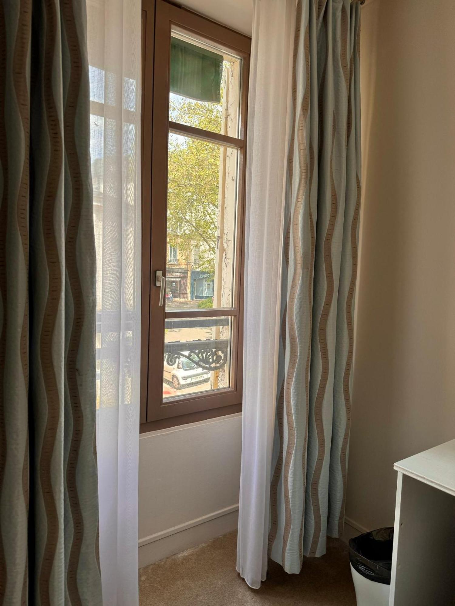 Hotel Paris Vesinet- Logis Hotel Restaurant Le Vesinet Luaran gambar